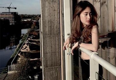 3 hot girl Lao khuay dao mang Viet hinh anh