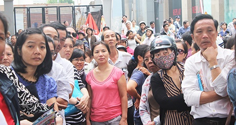 hụ huynh ngóng con mùa tuyển sinh vào lớp 6 năm học 2014-2015