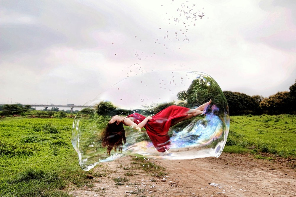 Anh co gai bay hop hon nguoi xem cua 9X Ha thanh hinh anh