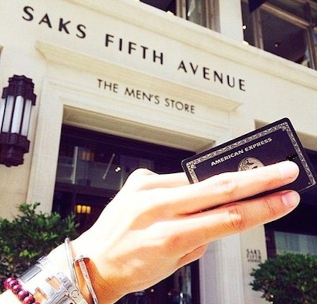 Khi chưa được 17 tuổi  Marcus Adolf đã cưỡi chiếc BMW X3 để tận hưởng mùa hè ở Hamptons, anh chẳng ngại sử dụng tiền trong thẻ tín của cha mình để làm một vòng quanh Saks Fifth Avenue ở San Francisco. Được biết, chủ thẻ tín dụng là một trong những người có thu nhập khủng do tờ Wall Street Journal xếp hạng.