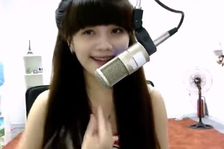 Clip cover 'Tinh yeu mau nang' cua Anh Dao hinh anh