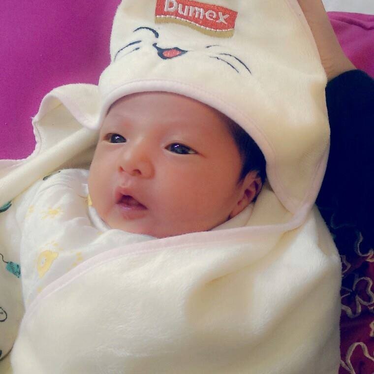 Hot girl Mai Tho sinh con gai dau long hinh anh