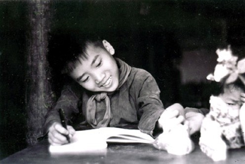 Trần Đăng Khoa khi còn nhỏ.