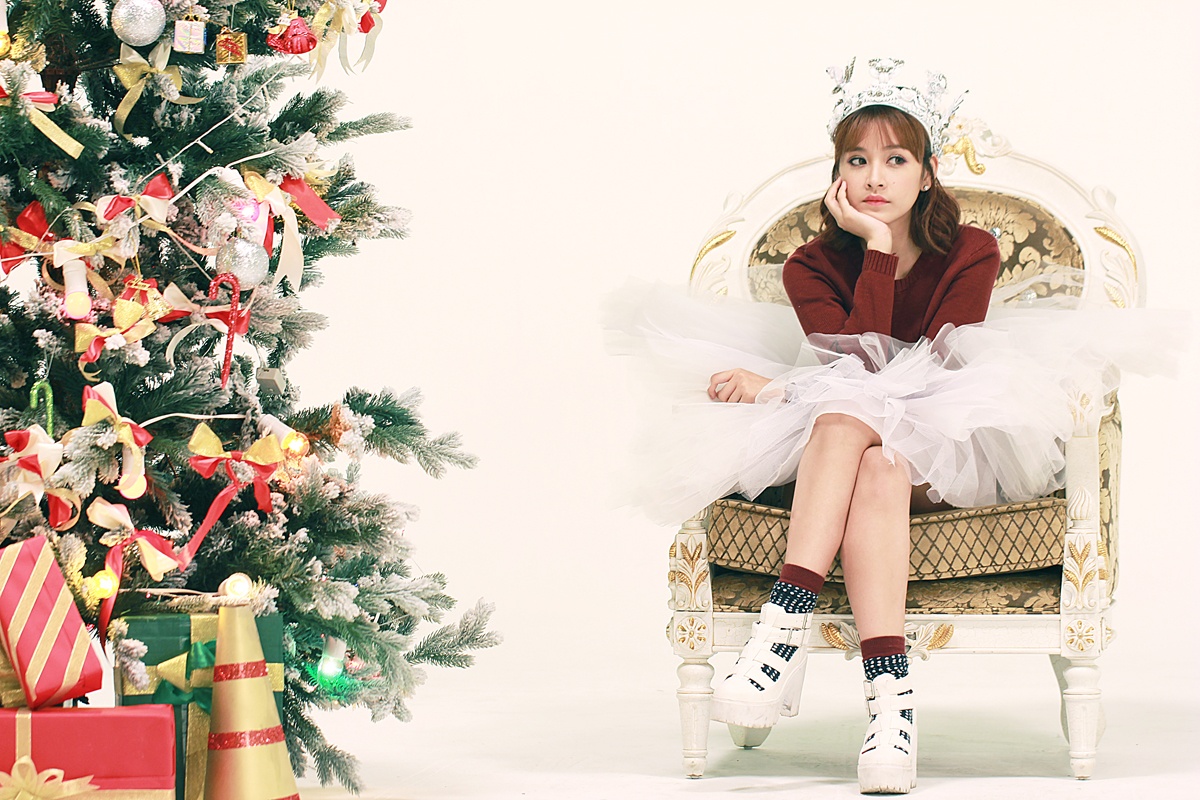 Clip [Teaser] MV TADA XMAS hinh anh