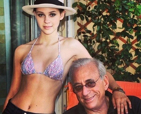 Ai nu xinh dep, tai gioi nha ty phu noi tieng nuoc My hinh anh