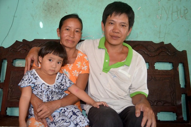 No luc xoa 'vet den' hinh anh