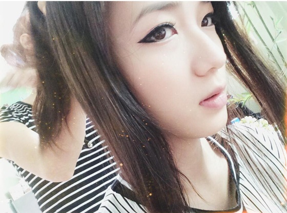 Nhung hinh anh selfie nhan khong ra hot girl Viet hinh anh