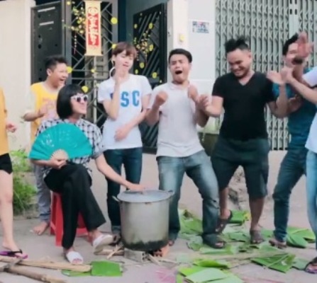 Clip nhung tai nan oai oam trong ngay Tet co truyen hinh anh