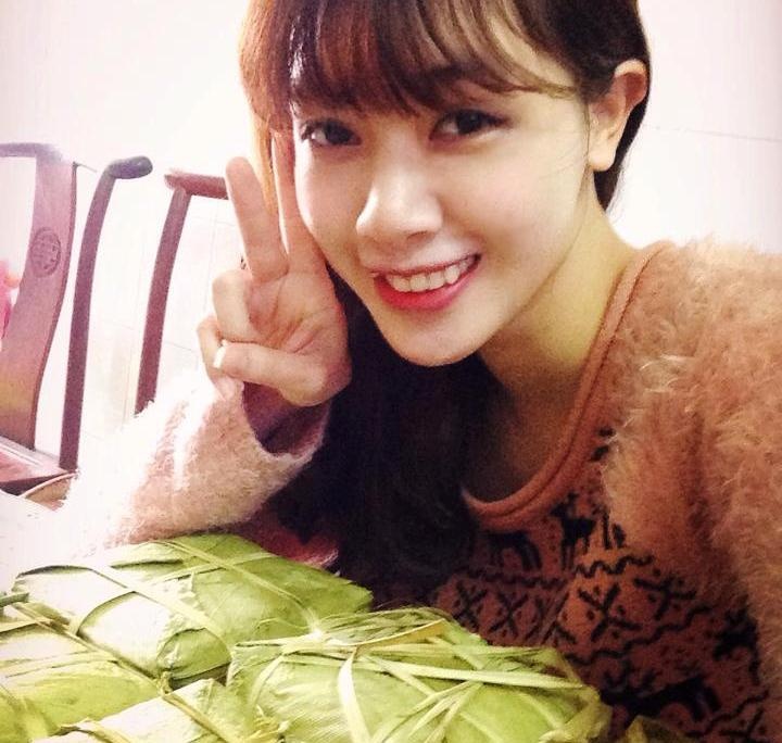Nga re khac nhau cua nhung hot girl tuoi Mui hinh anh