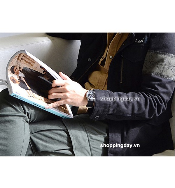 Một chiếc S1930 được độ dây trên bìa tạp chí.