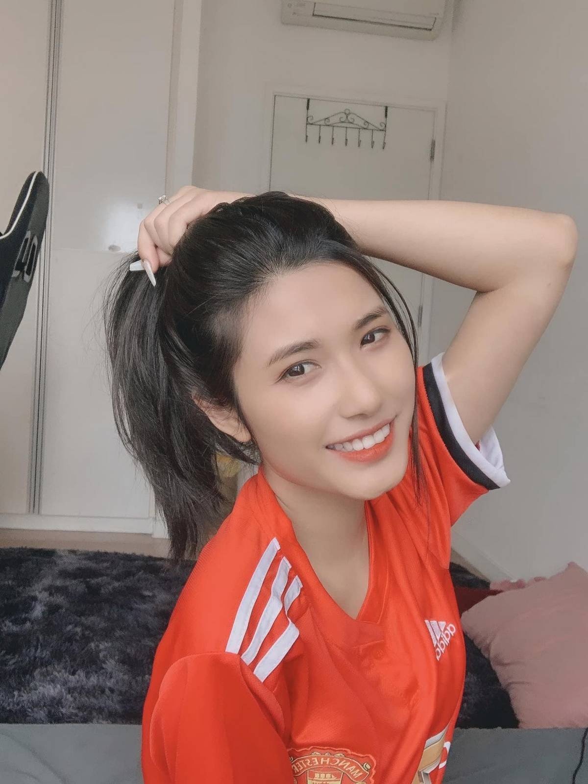 Nu Tiktoker muon thu suc voi 'Quy do' trong FIFA Online anh 9