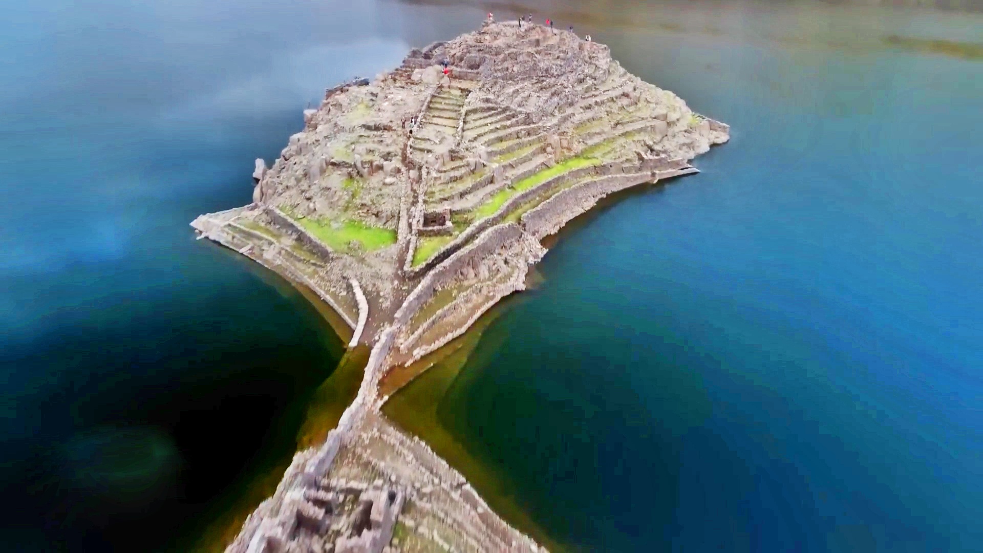 He lo phao dai La Ma co dai bi chon vui nhieu nam hinh anh