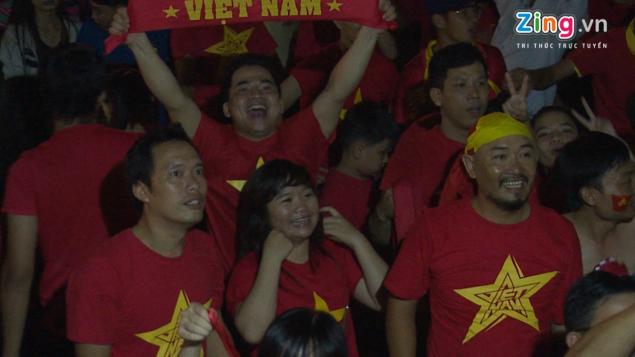 CDV tai TP.HCM chay het minh cung U19 Viet Nam hinh anh