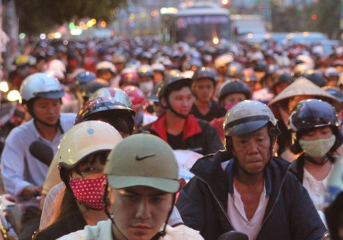 Nhung diem den un tac giao thong o Sai Gon hinh anh