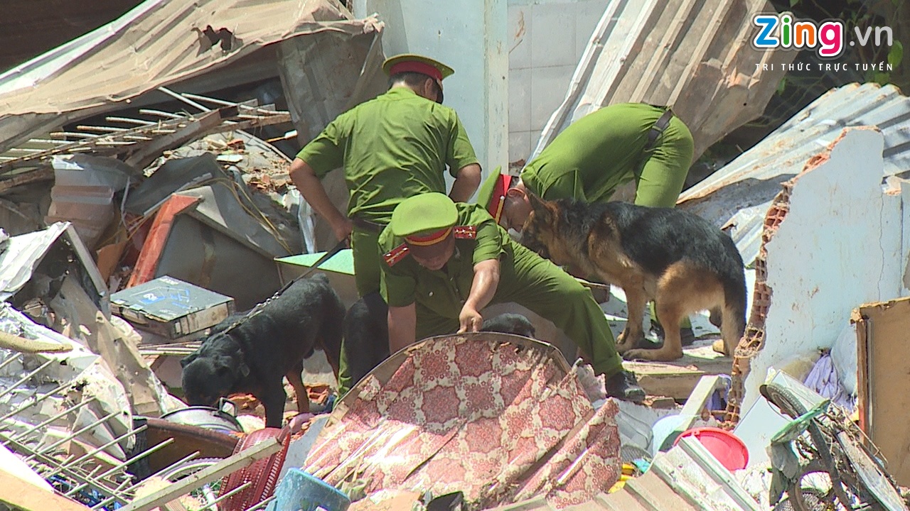 Dieu cho nghiep vu tim cac manh thi the trong vu no hinh anh