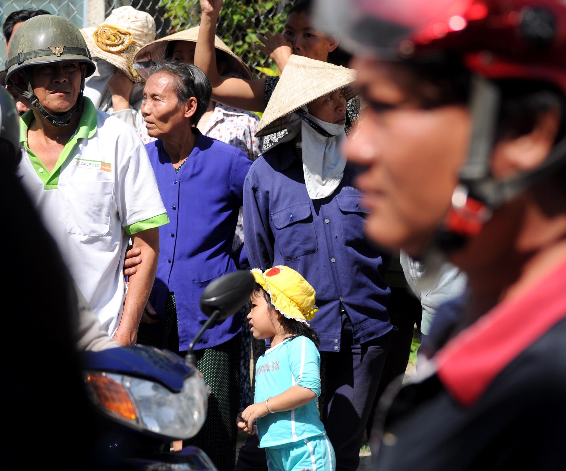 Được biết, Tú đã có một đời vợ nhưng hai người đã chia tay. Căn nhà xảy ra án mạng là nơi tú ở một mình.