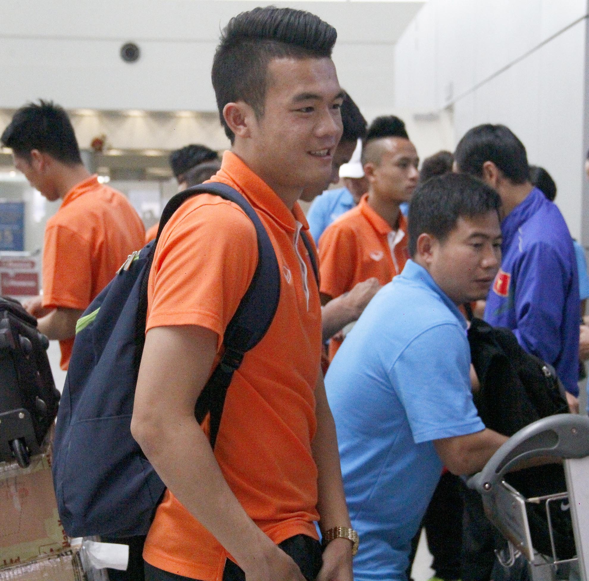 8.	Qua các trận đấu ở vòng bảng, Ngô Hoàng Thịnh nhận được đánh giá cao từ các giới truyền thông và người hâm mộ.