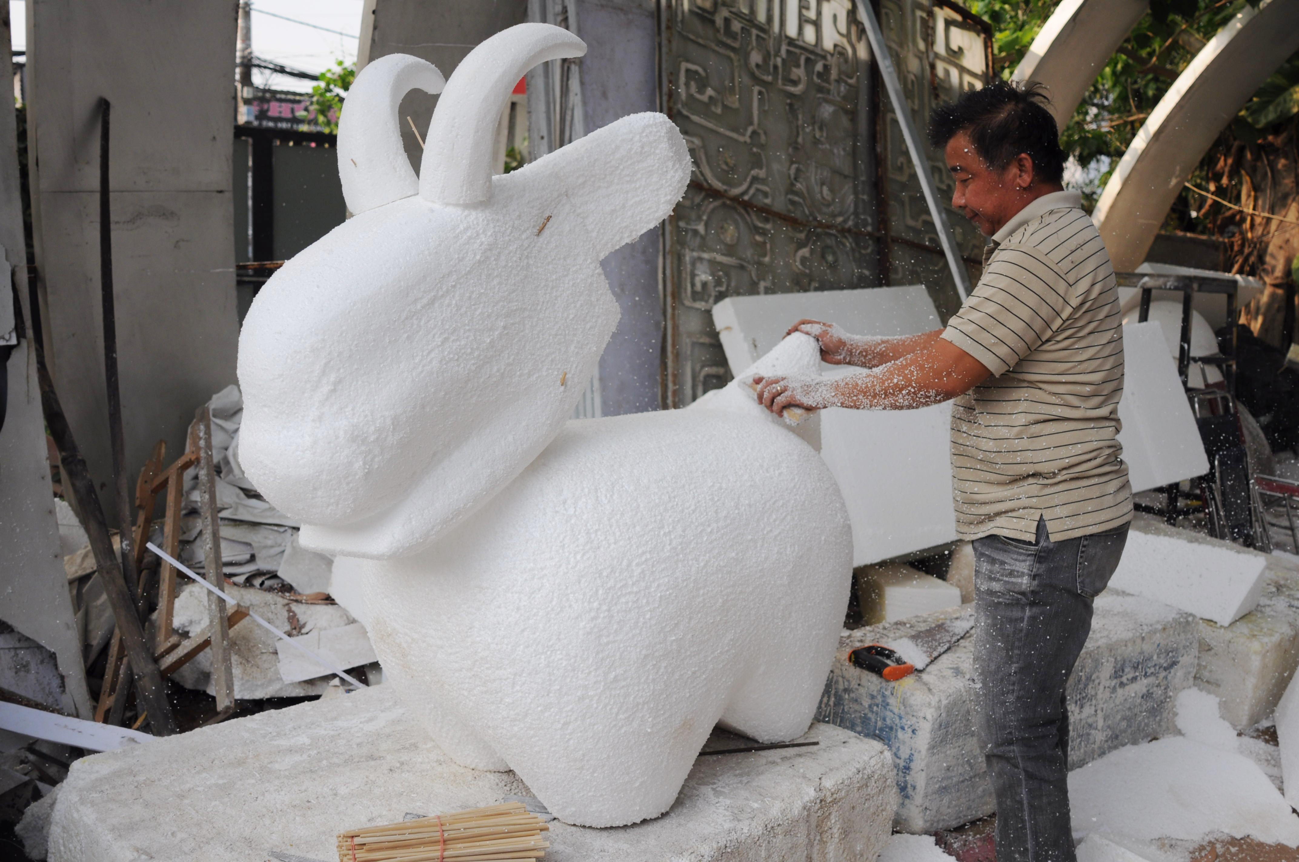 Linh vat de bang xop nhu that o duong hoa At Mui hinh anh