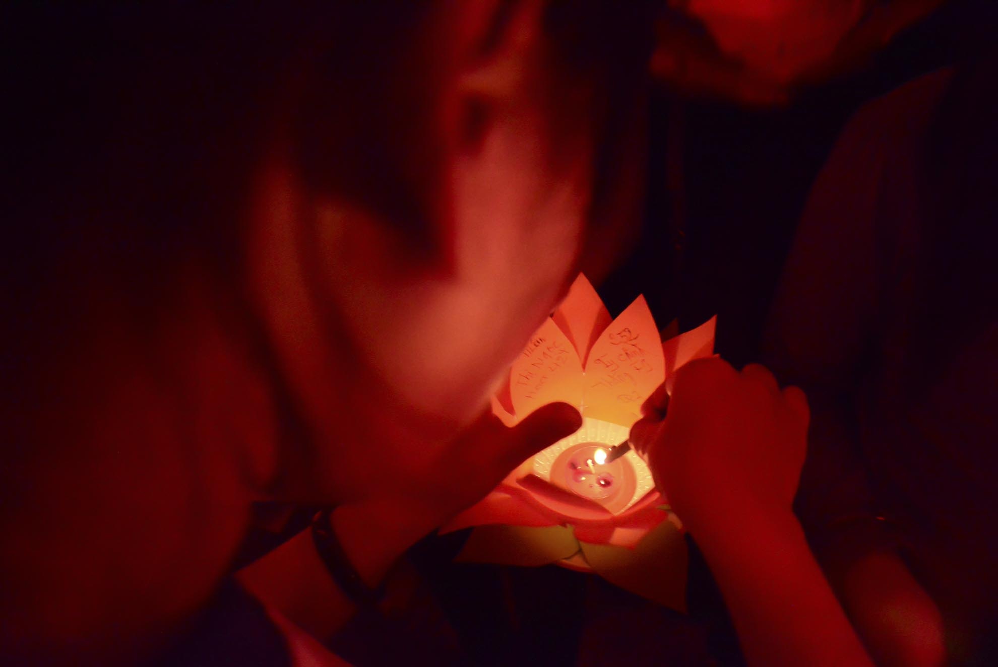 Lễ hội thả hoa đăng trên sông Sài Gòn trở thành một hoạt động thường niên trong những dịp lễ lớn như rằm tháng giêng, rằm tháng bảy, đại lễ Phật Đản.