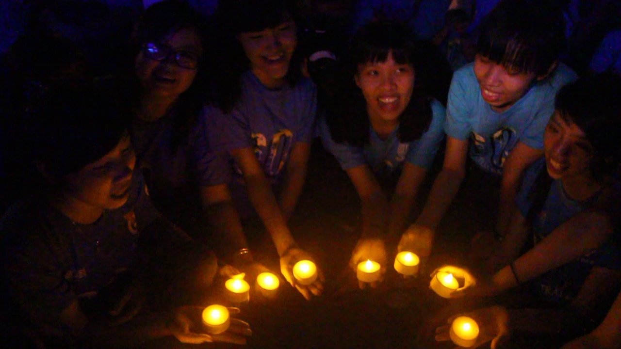 Thoi khac tat den trong gio trai dat o Sai Gon hinh anh