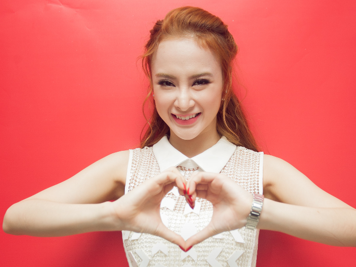 Phuong Trinh noi ve tin don yeu ban nhay Tay hinh anh