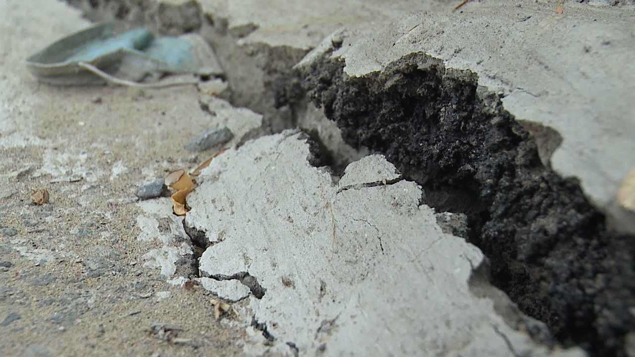 Duong nghin ty nut ne, xuong cap do thi cong cao oc hinh anh