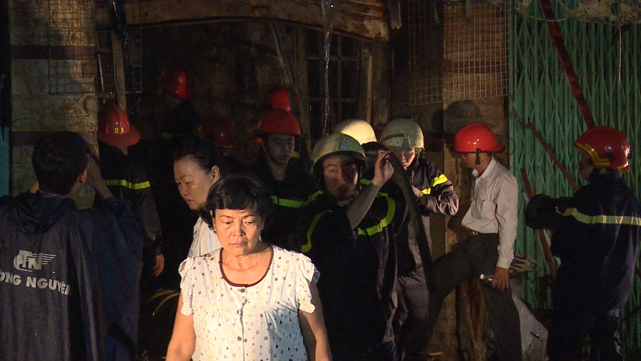 Chay tai chung cu Nguyen Trai, hang tram nguoi thao chay hinh anh