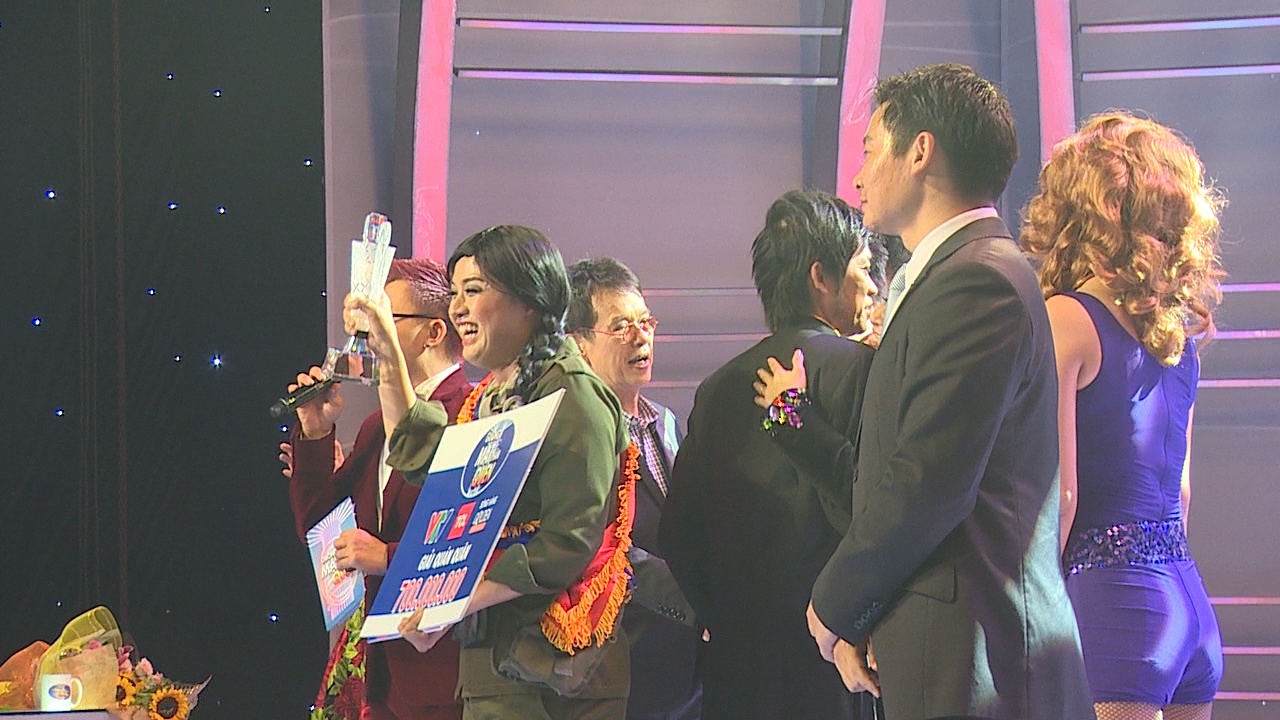 Chia se cua quan quan Guong mat than quen 2015 hinh anh