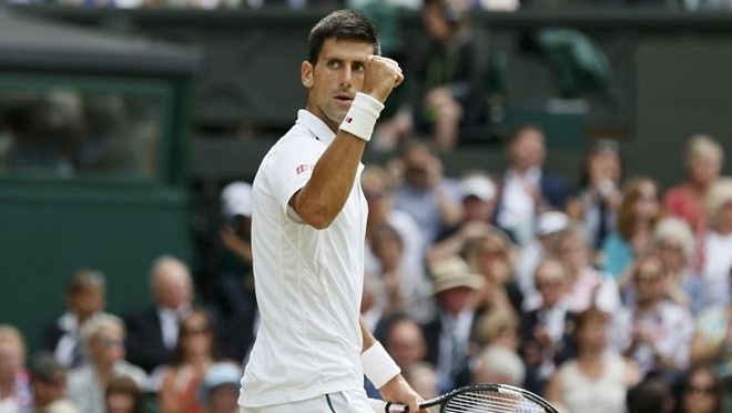 Giay phut dang quang cua Nole tai Wimbledon 2015 hinh anh