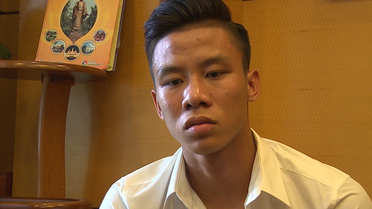 Que Ngoc Hai giau nuoc mat khi noi ve sai lam hinh anh