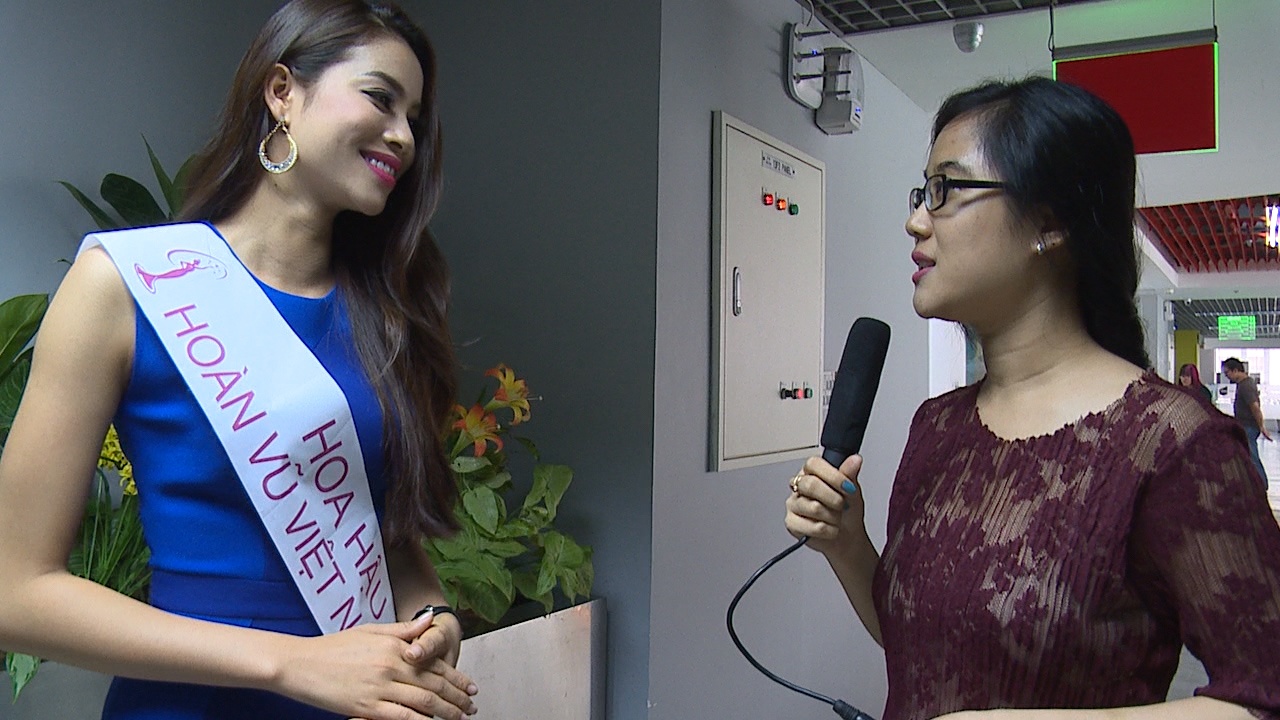 Pham Huong chia se truoc buoi giao luu truc tuyen hinh anh