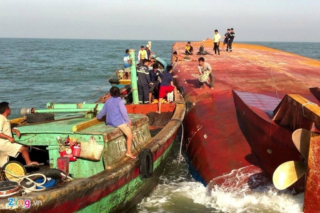 Luc luong cuu ho quyet tam giai cuu nguoi bi nan hinh anh