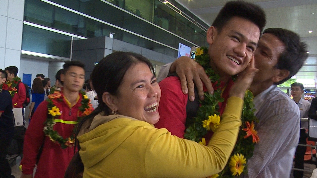U19 Viet Nam ve nuoc sau khi doat ve tham du U20 the gioi hinh anh