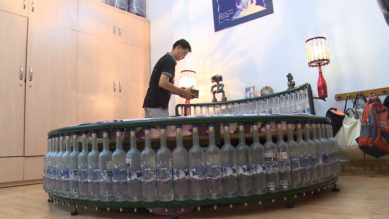 Ngoi nha chai lo cua di nhan Sai Gon hinh anh