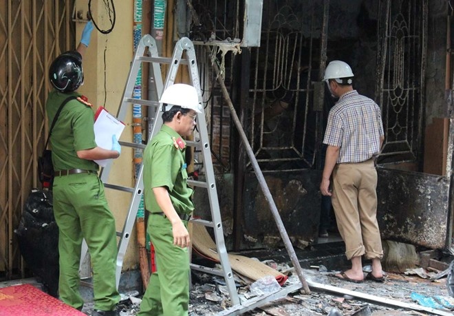 Chua ro nguyen nhan vu chay lam 6 nguoi chet o Sai Gon hinh anh