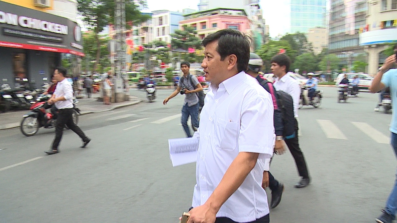 'Pho Wall' Sai Gon bat ngo vi ong Hai xuat hien hinh anh