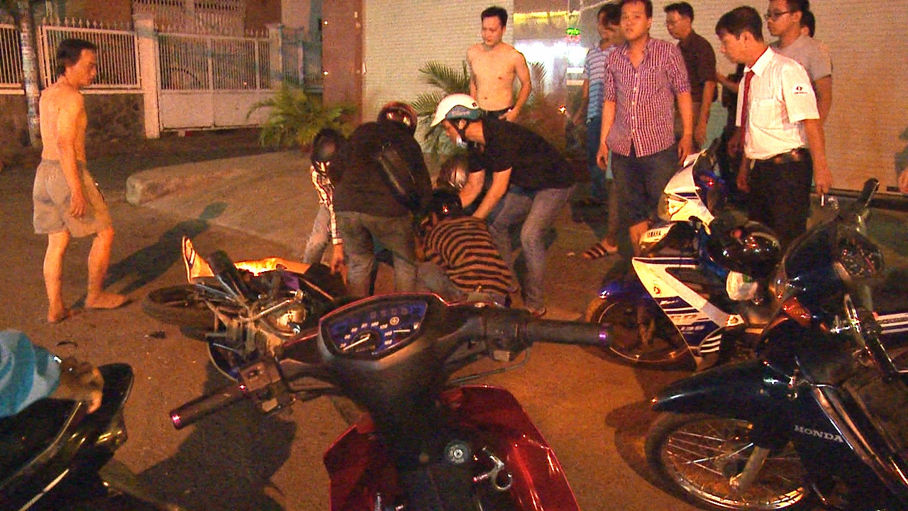 Chan dung nhom 'hiep si' Sai Gon bi tan cong trong vu trom SH hinh anh