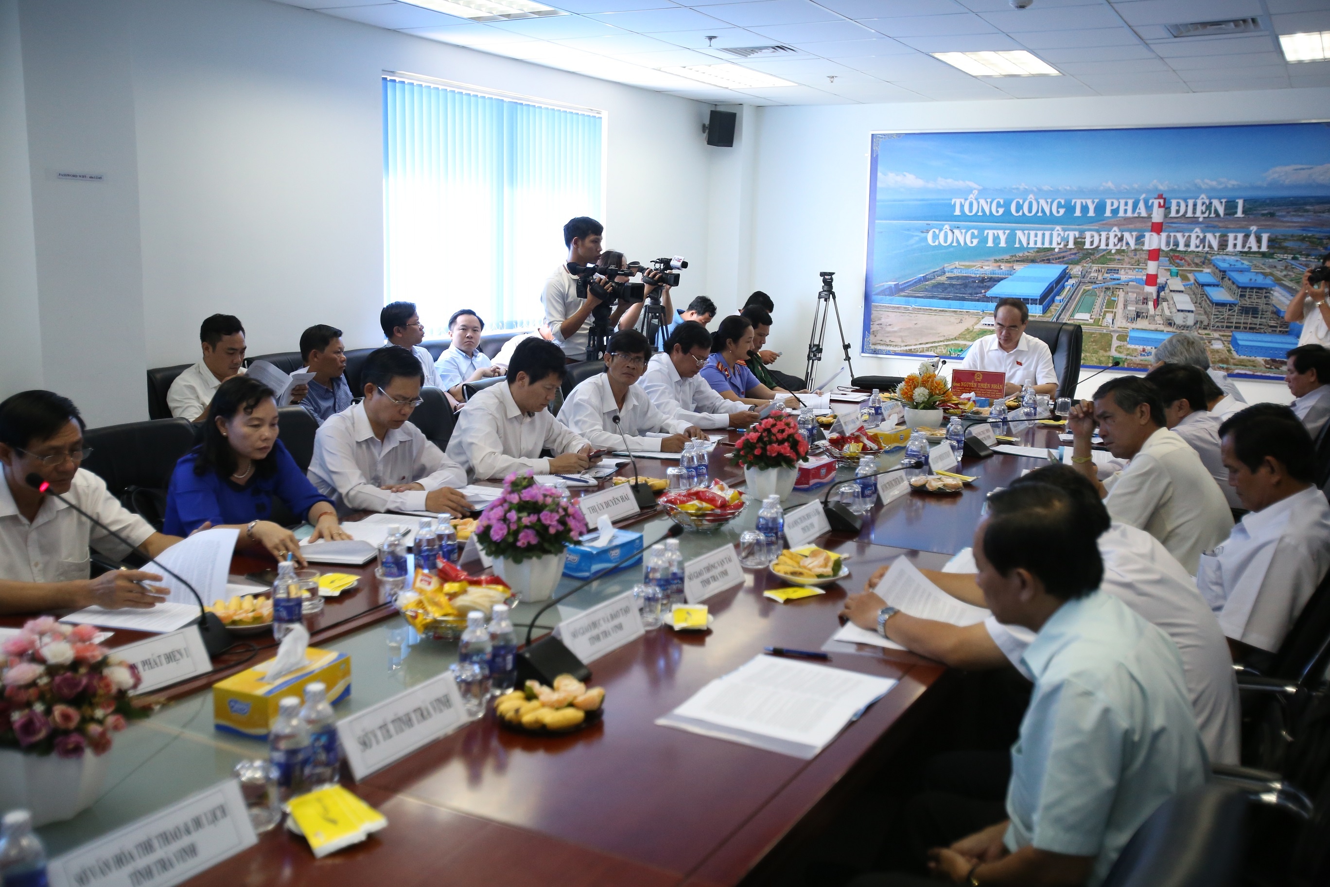 thị sát nhà máy Nhiệt điện Duyên Hải ảnh 1 thi sat nha may Nhiet dien Duyen Hai anh 1