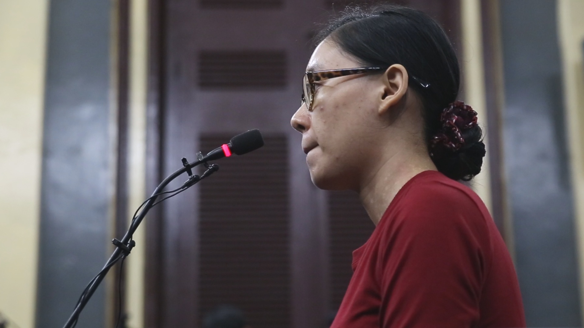 Ban hoa hau Phuong Nga tiet lo 'duong bay' cua thu tu ra vao trai giam hinh anh