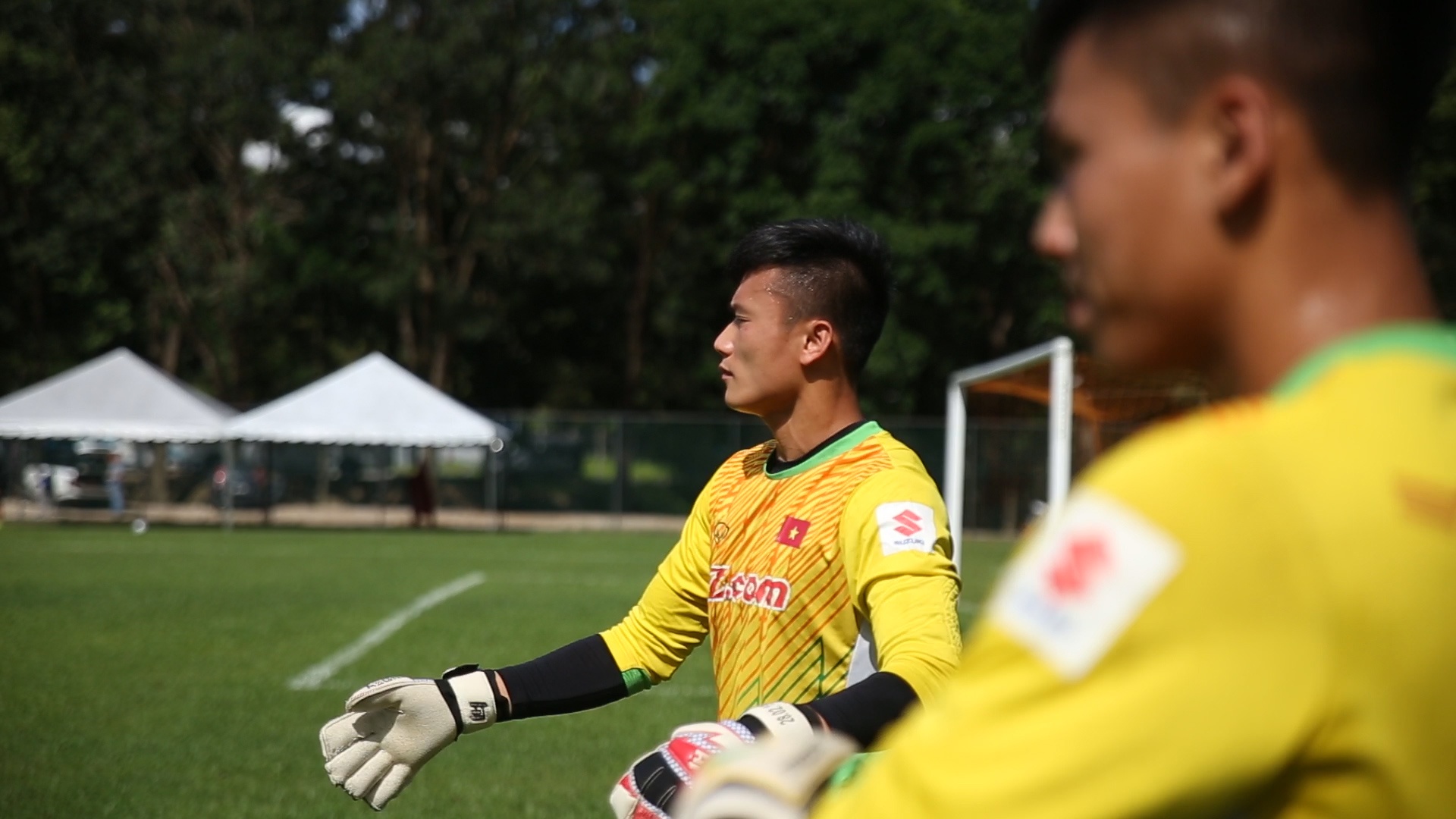 HLV Huu Thang: Cau thu toi xao nhang khi co thong tin bi loai hinh anh