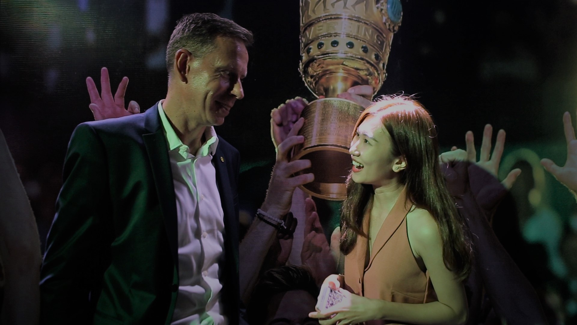 Huyen thoai Dortmund muon thi dau cung Ronaldo hon Messi hinh anh