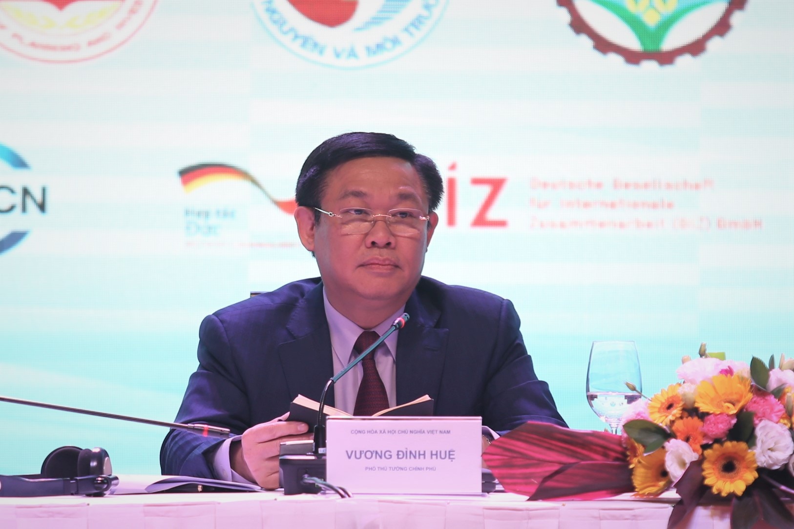 Pho thu tuong: Khong de con chau chiu hau qua cua bien doi khi hau hinh anh