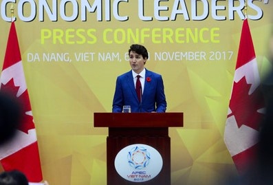 Thu tuong Trudeau hop bao tai Da Nang hinh anh