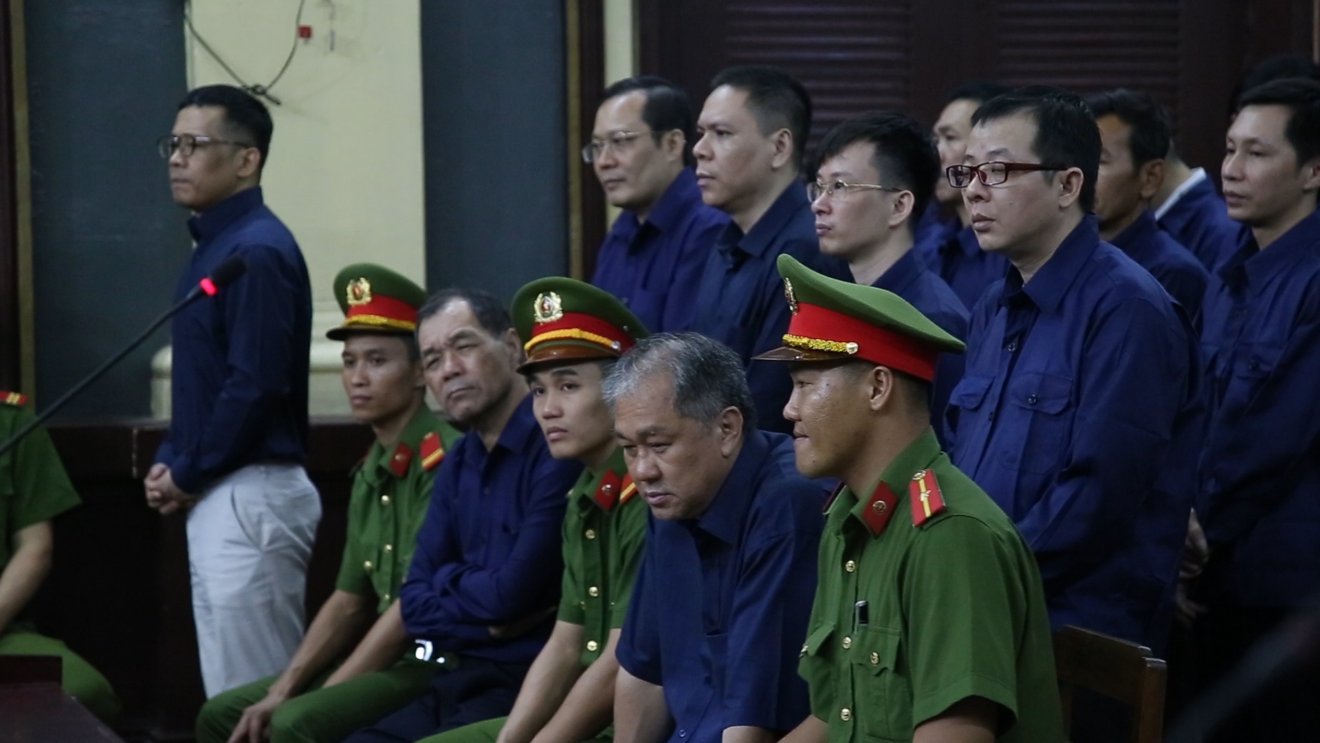 Tram Be - Pham Cong Danh lang nghe VKS cong bo cao trang hinh anh