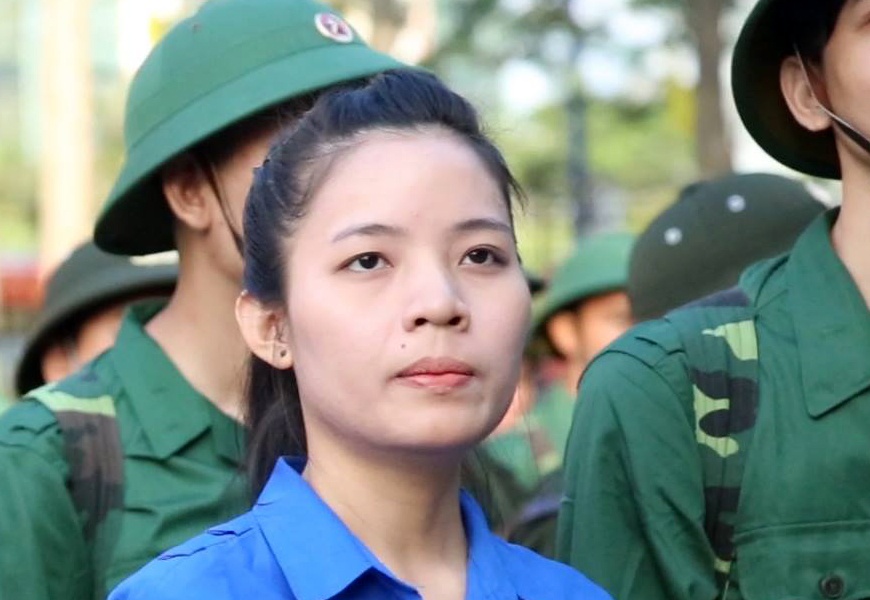 Nu tan binh Sai Gon hao hung len duong nhap ngu hinh anh