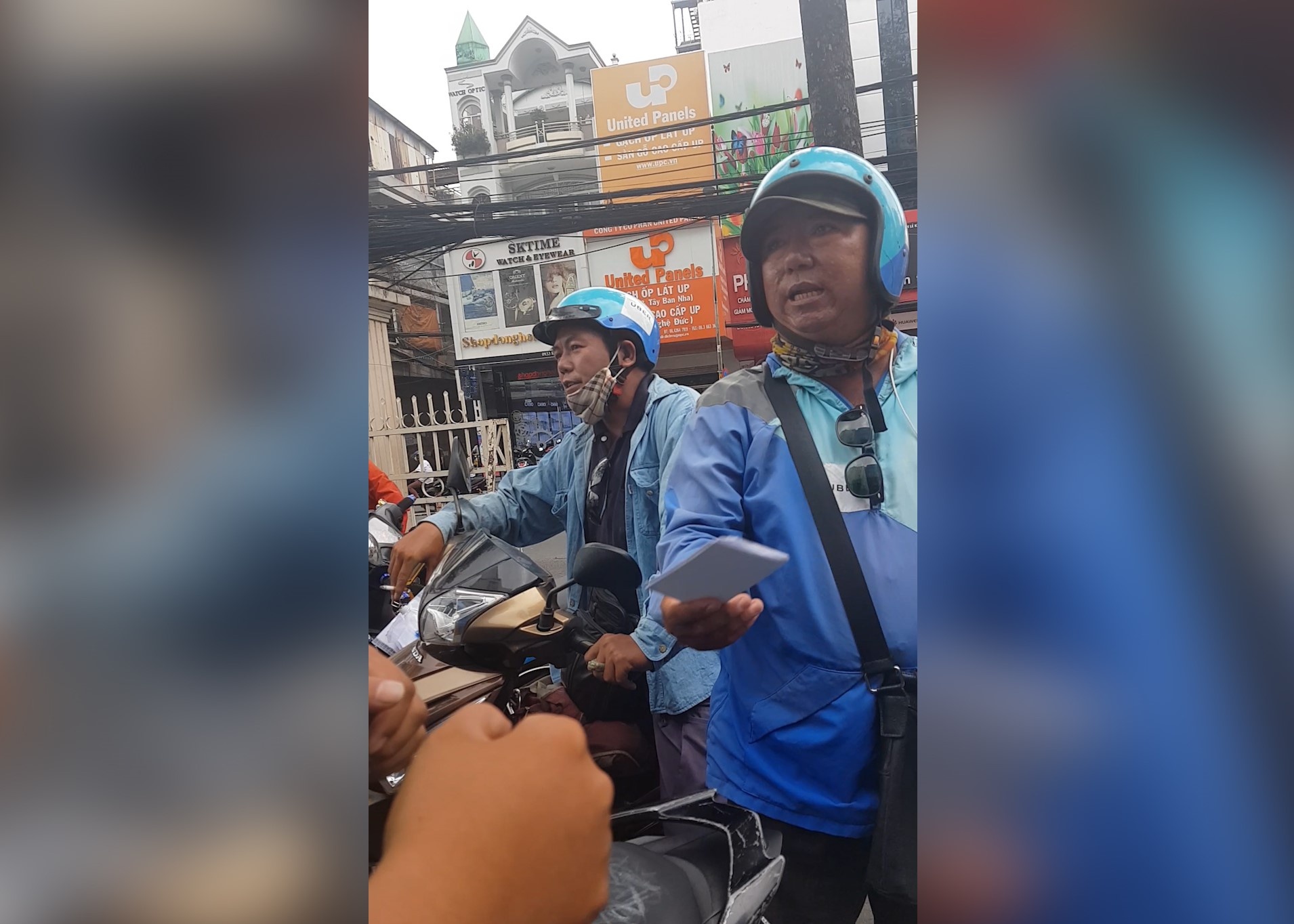 Tai xe Uber: Grab thu chiet khau 28,6% thi... con gi nua dau hinh anh