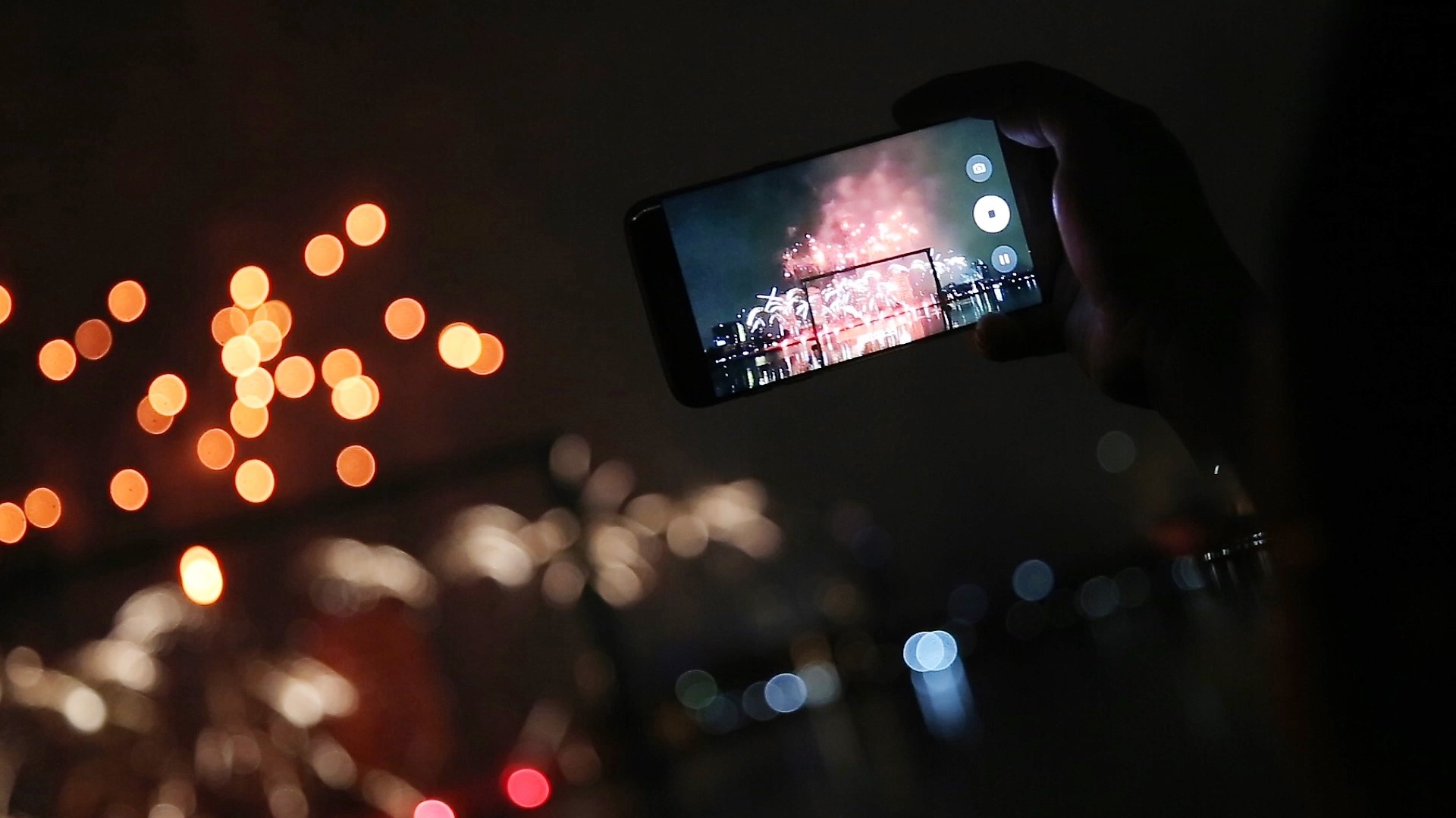 Man phao hoa an tuong giua Viet Nam va Ba Lan hinh anh