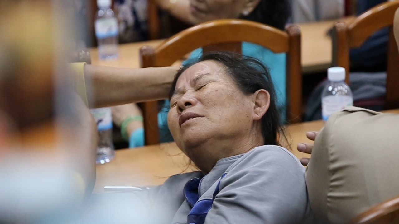 Cu tri Thu Thiem ngat xiu tai buoi gap dai bieu Quoc hoi hinh anh