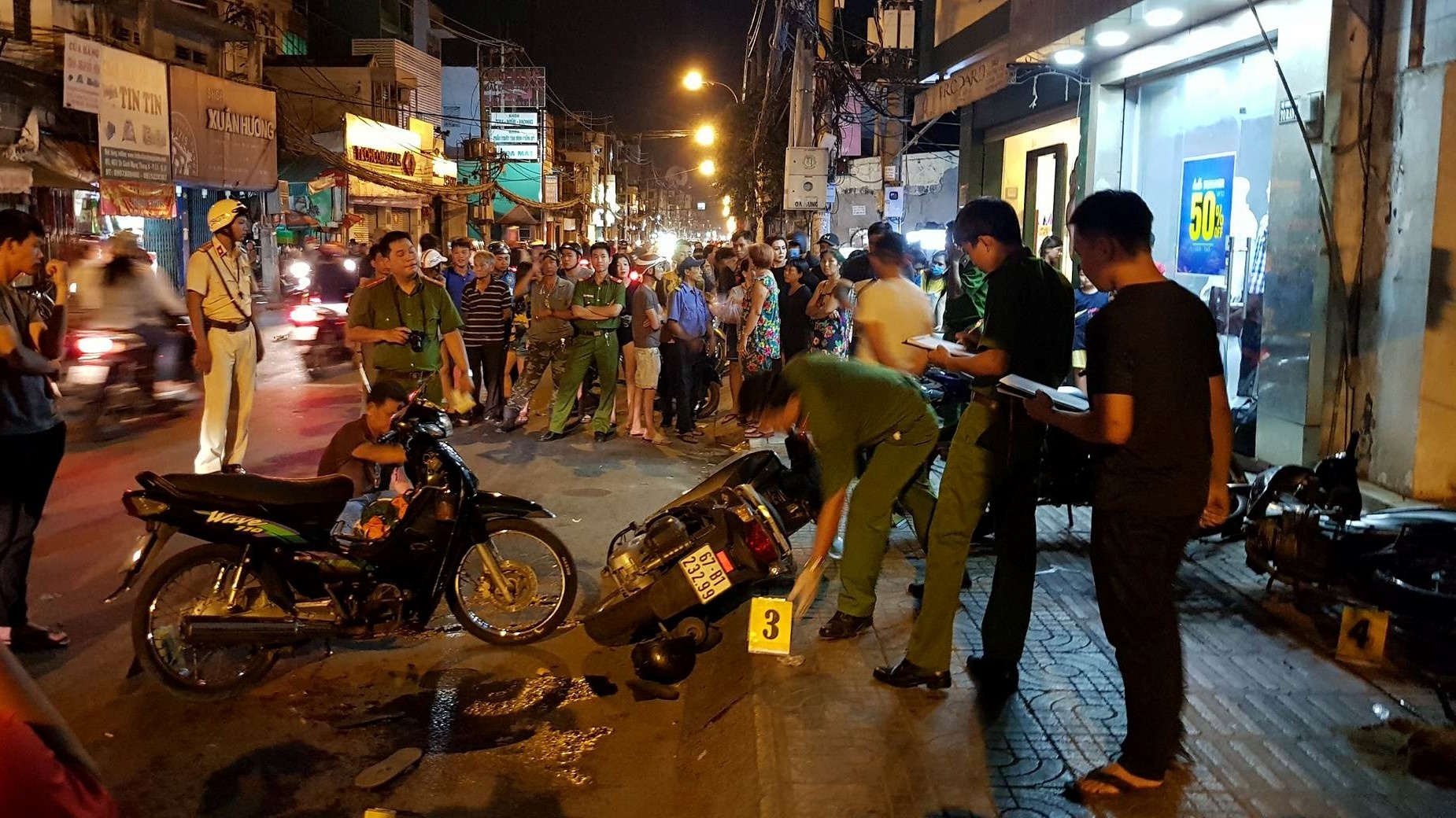 Hien truong vu bang trom xe SH dam chet 2 'hiep si' o Sai Gon hinh anh