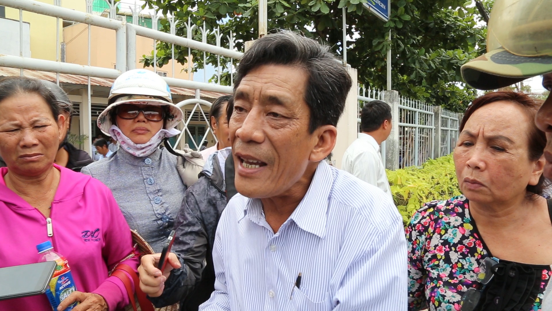 Ba con Thu Thiem noi gi sau buoi doi thoai voi Ban tiep cong dan? hinh anh